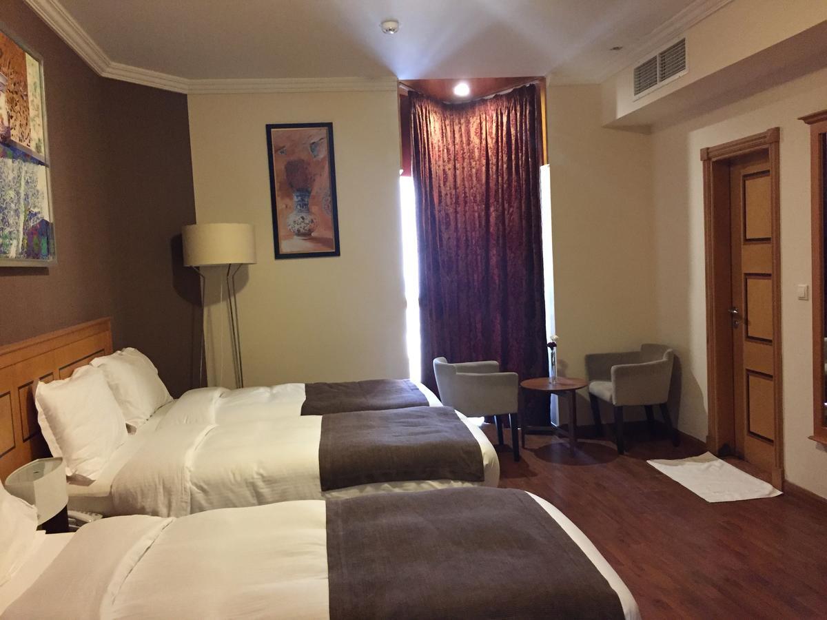 Al Thuria Grand Hotel Mecca Bagian luar foto